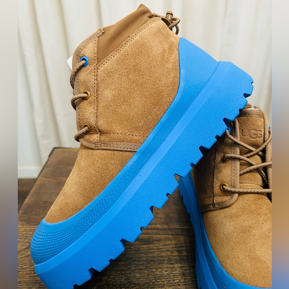UGG
Men’s boots Neumel Weather Hybrid size 11 - Picture 4 of 7